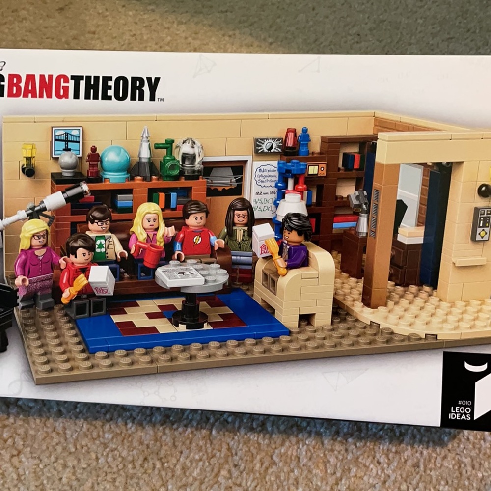 Lego Big Bang theory kit 21302 unopened